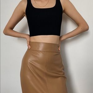 Aritzia Sculpt Knit Tank